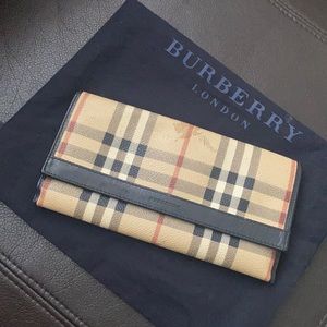 Burberry Vintage Wallet